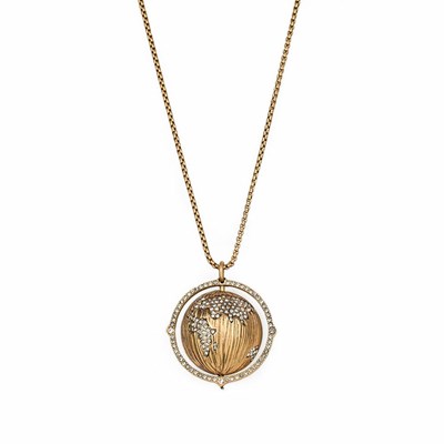 Gold Women's Patricia Nash Pavé Globe Pendant Necklaces | 82751IUKS